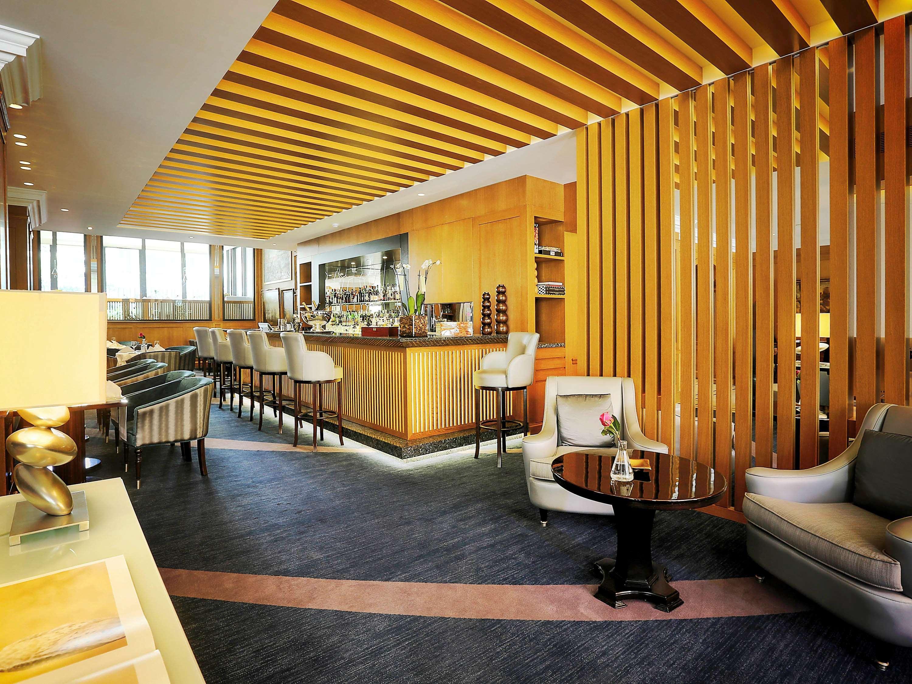 Sofitel Beirut Le Gabriel Hotel Bagian luar foto