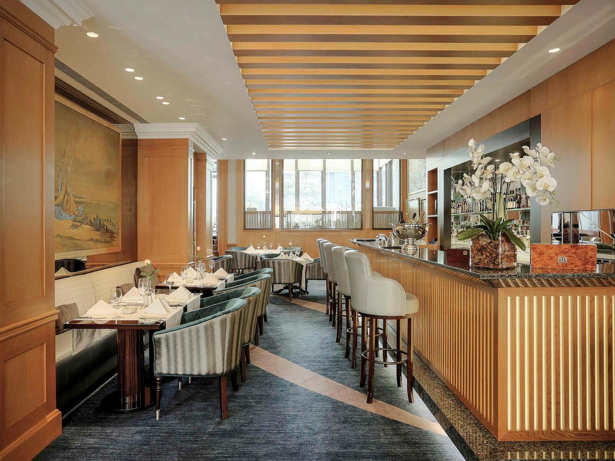Sofitel Beirut Le Gabriel Hotel Bagian luar foto