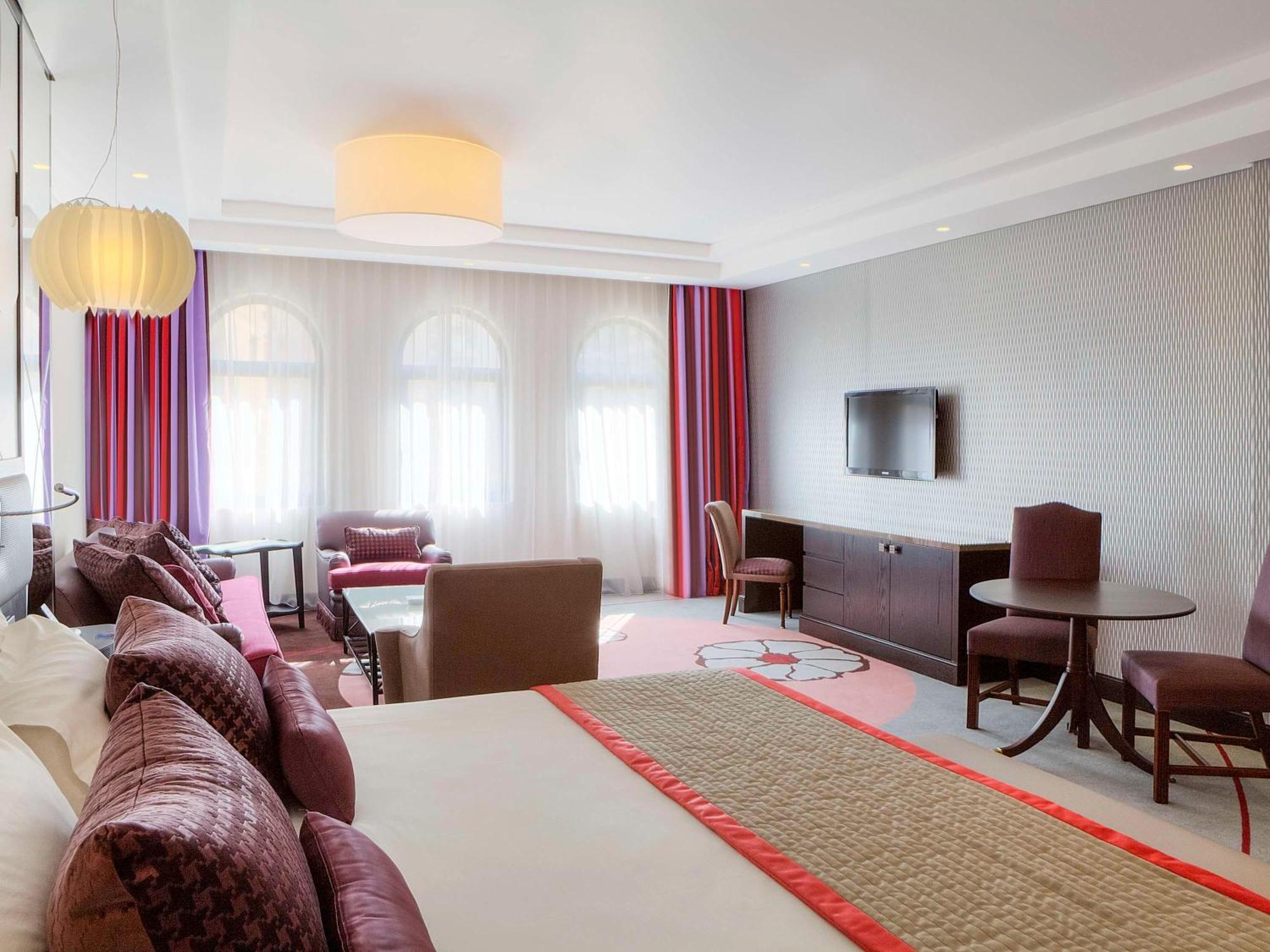 Sofitel Beirut Le Gabriel Hotel Bagian luar foto