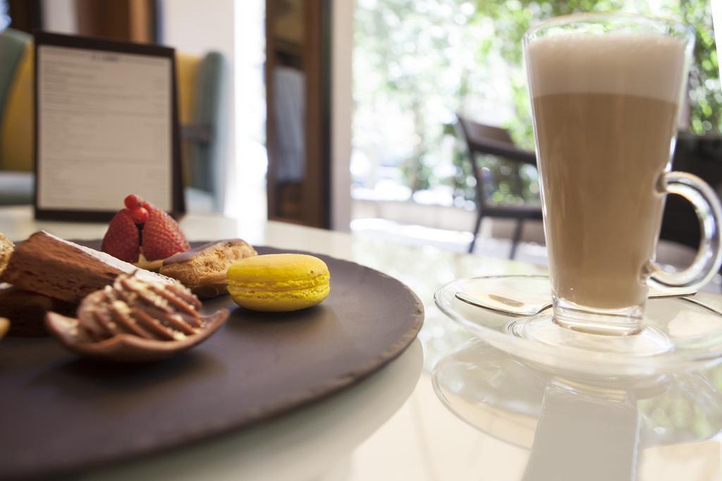 Sofitel Beirut Le Gabriel Hotel Bagian luar foto