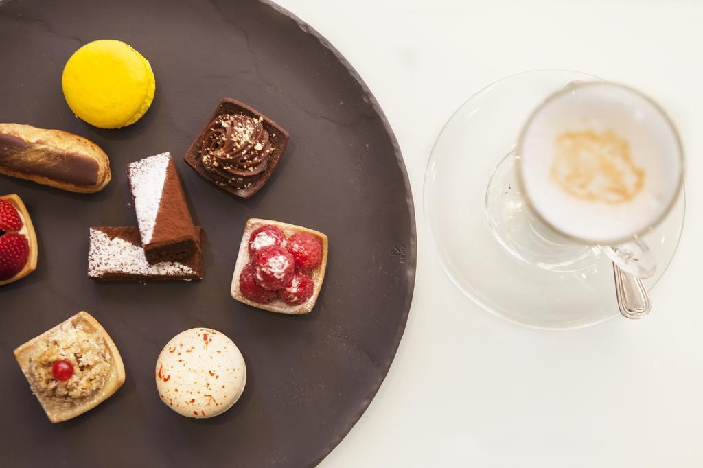 Sofitel Beirut Le Gabriel Hotel Bagian luar foto