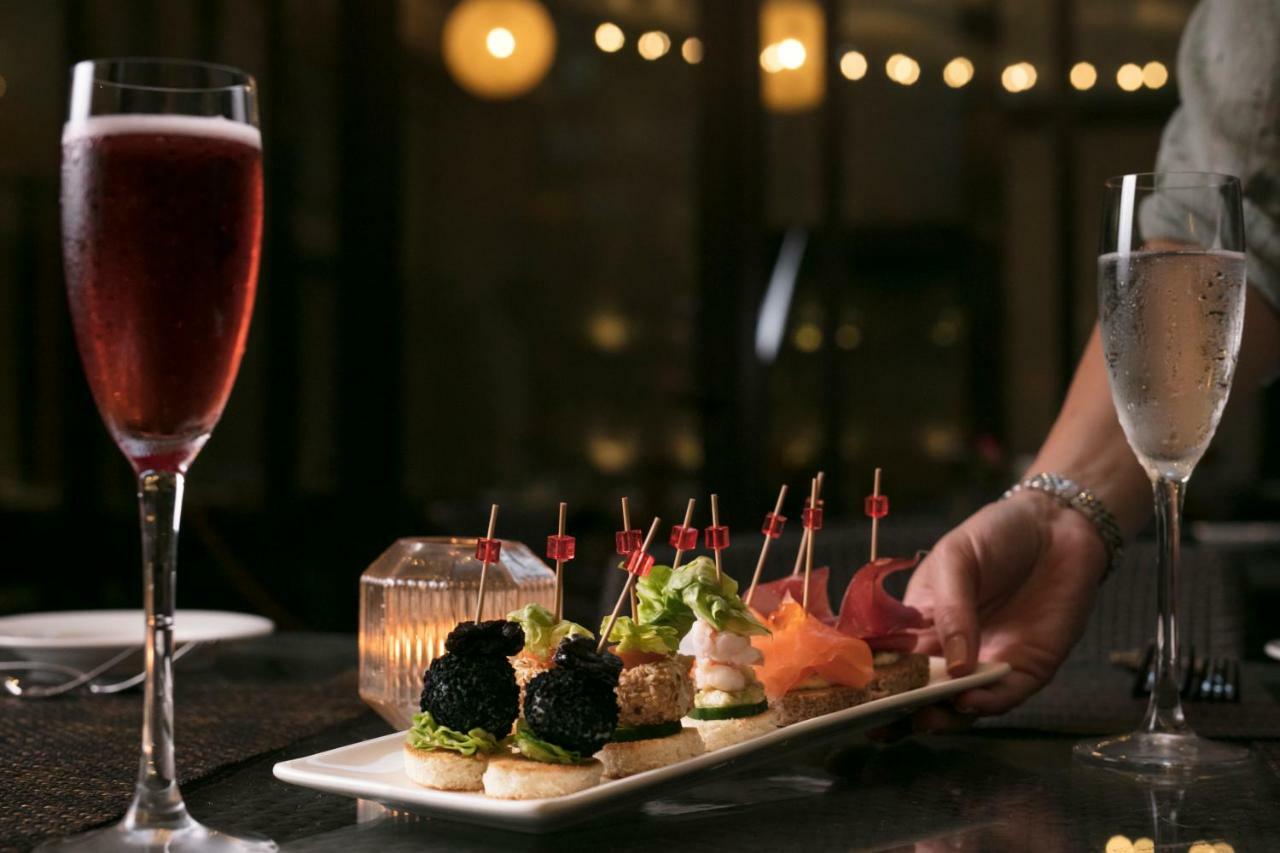 Sofitel Beirut Le Gabriel Hotel Bagian luar foto